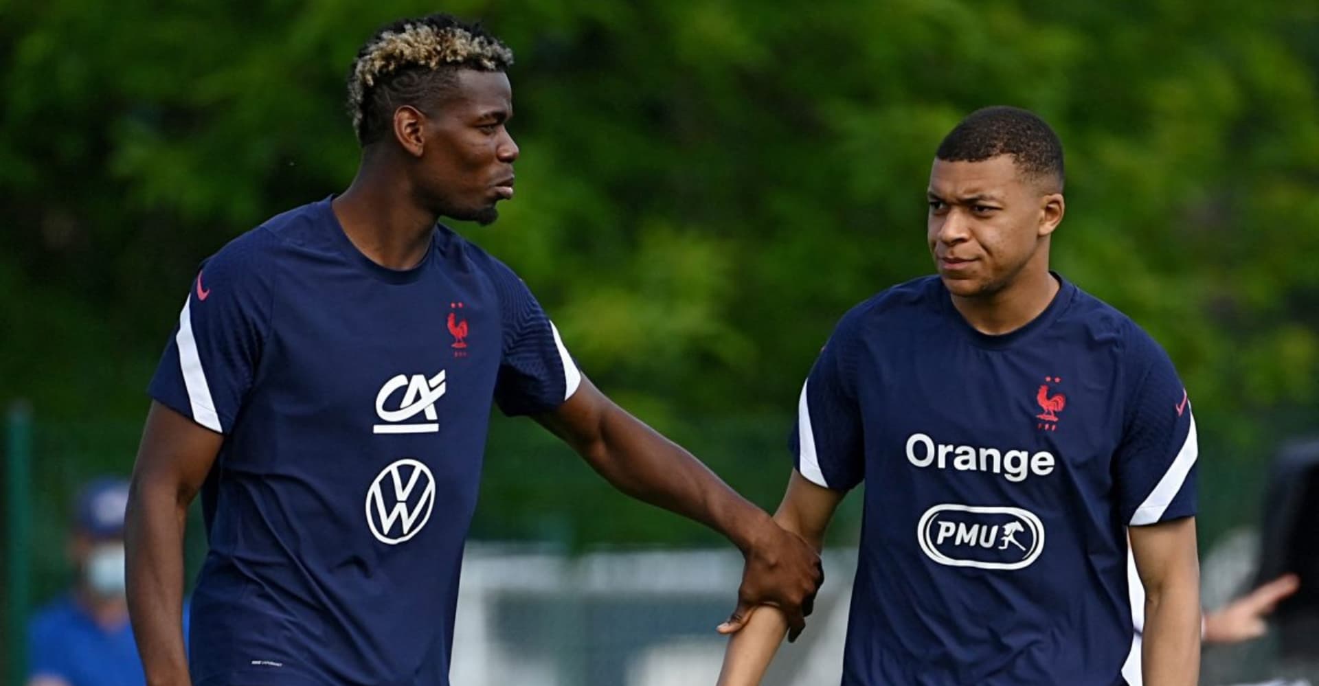 According to the French press, the PSG striker would have called the Juventus midfielder to know the truth about the wild accusations.