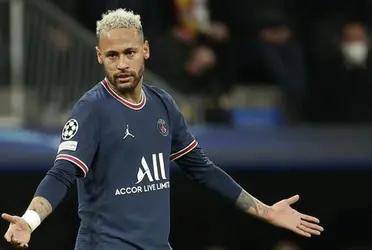 Advised by Mbappé, who is demanding a new disciplinary order, the Paris club agreed with the Brazilian's father that they would seek a club to transfer or loan him out.