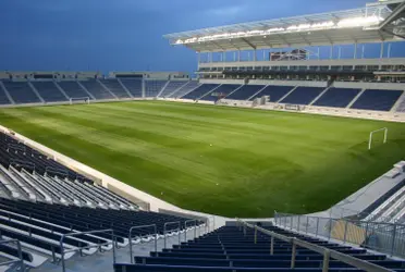 After 15 years of waiting, Chicago Fire finally opened the doors of their historic stadium. Despite the fact it was without an audience, they managed to win on their debut there.