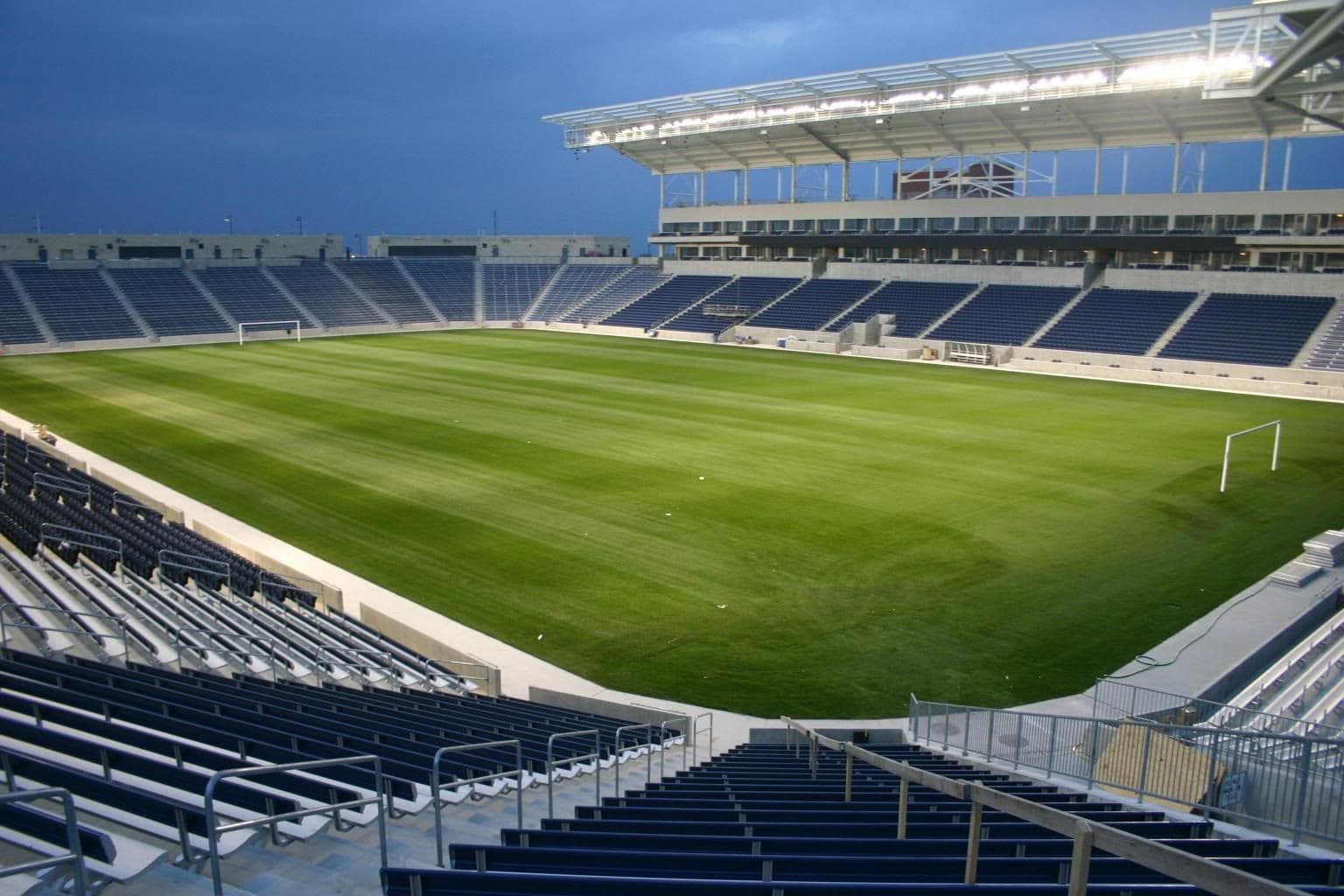 After 15 years of waiting, Chicago Fire finally opened the doors of their historic stadium. Despite the fact it was without an audience, they managed to win on their debut there.