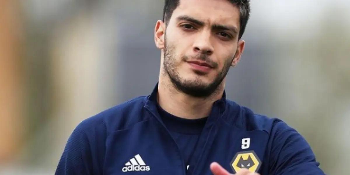 After half a year off due to injury and another half year in which Raúl Jiménez has not been as consistent as before, his market price has dropped by EUR 6 million.