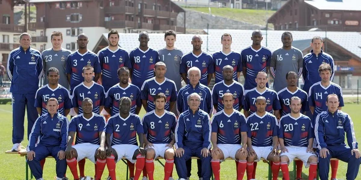 After his mistakes meant disasters for France, he decided to finish his career. But now, he changed his mind and has a team again.