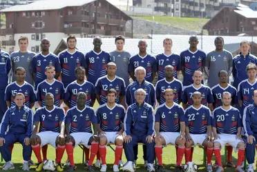 After his mistakes meant disasters for France, he decided to finish his career. But now, he changed his mind and has a team again.