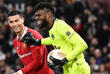 After Manchester United's match against Omonia, this was the reaction of the opposing goalkeeper after his great performance