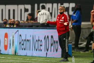 After Mexico has lost to the United States in the final of the Gold Cup, the permanence of Gerardo Martino at the national team level begins to be jeopardized, as a result of the repeated number of lost finals.