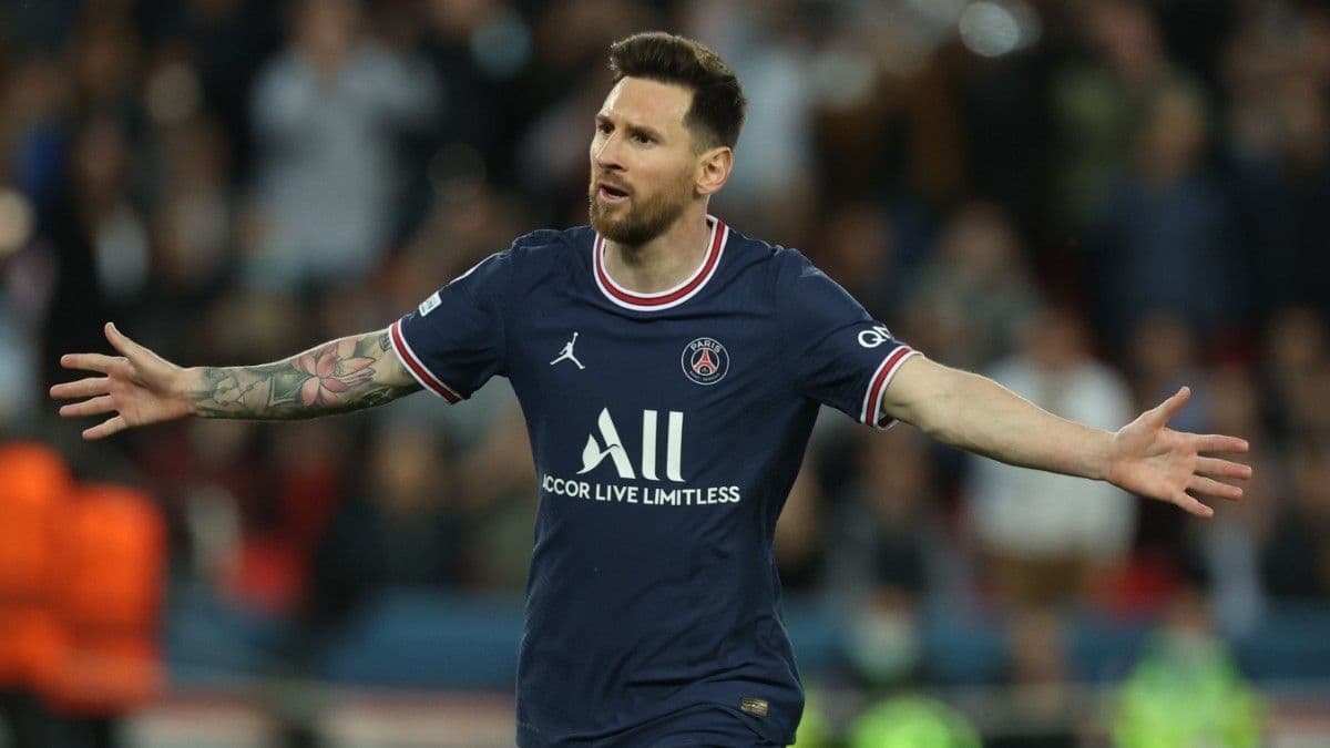 After the draw against AS Monaco, the Parisian side bounced back with a great performance from the attacking trident: Neymar and Mbappé converted a goal each and Messi assisted both.