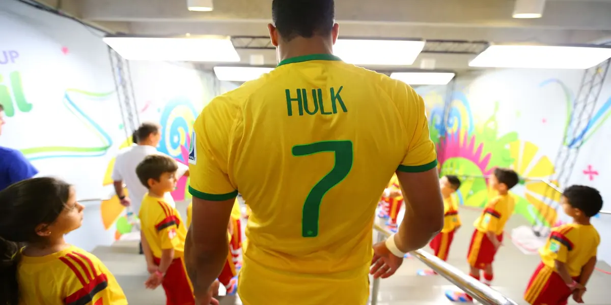 After the end of his contract in China, Hulk has three offers from MLS and two from Brazil.