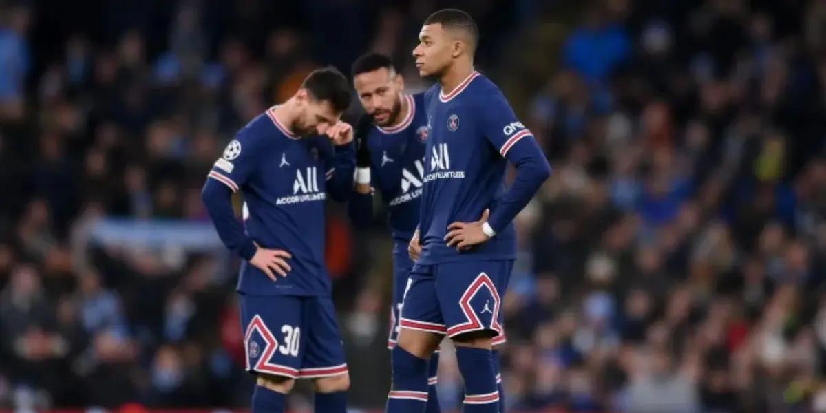 After the final whistle, the distance between the stars of PSG was clearly visible.