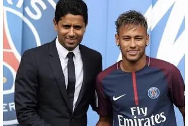 After Thiago Silva's departure, PSG needs a quality centerback to fight again for UEFA Champions League title. And Neymar asked for someone whose signing might guarantee success.