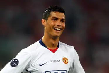 After twelve years, the Portuguese returned to Manchester to continue making history. Remember the last time you wore the Reds.