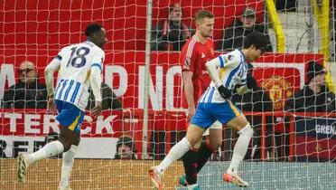 After VAR Heartbreak, Mitoma Secures Victory for Brighton at Old Trafford.