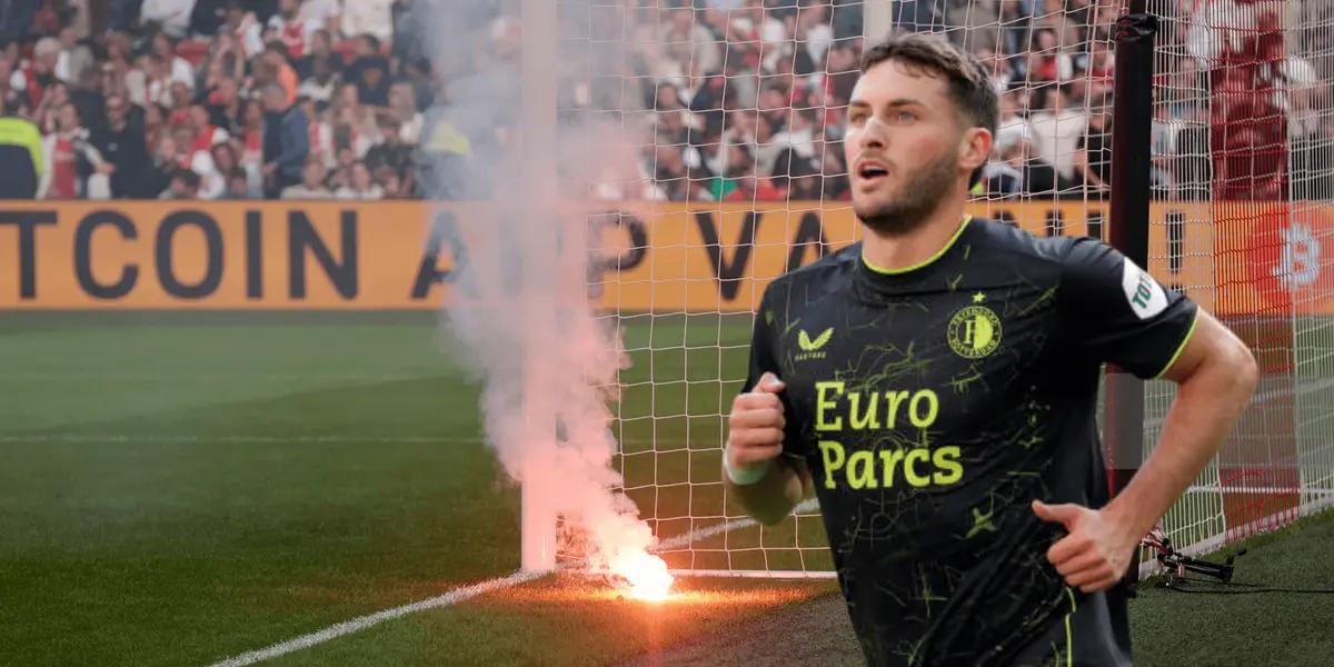 Ajax’s fans couldn’t stand their team loss and they provoke a mass riot in stadium