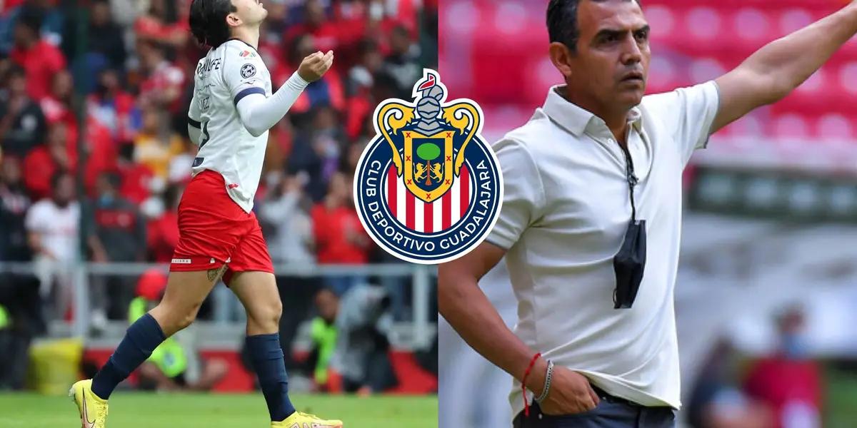 Alan Mozo played against Club Tigres and had a performance that responds to the Chivas coach's decision on whether or not to use him during games.