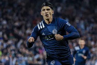 Alan Pulido accumulates eleven goals and although he has a good level in MLS, what he is paid for a score does not stop surprising