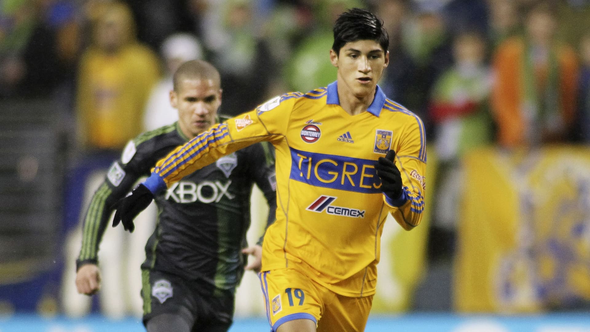 Alan Pulido was kidnapped in Ciudad Victoria but he overpowered his captor and called the police who made a quick operation to rescue him.