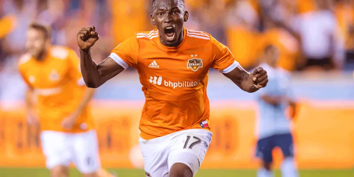 Alberth Elis joined Dynamo in a $2.5M transfer fee four years ago. The 24-year-old attacking winger always desired to play in Europe. And his dream seems to become truth.