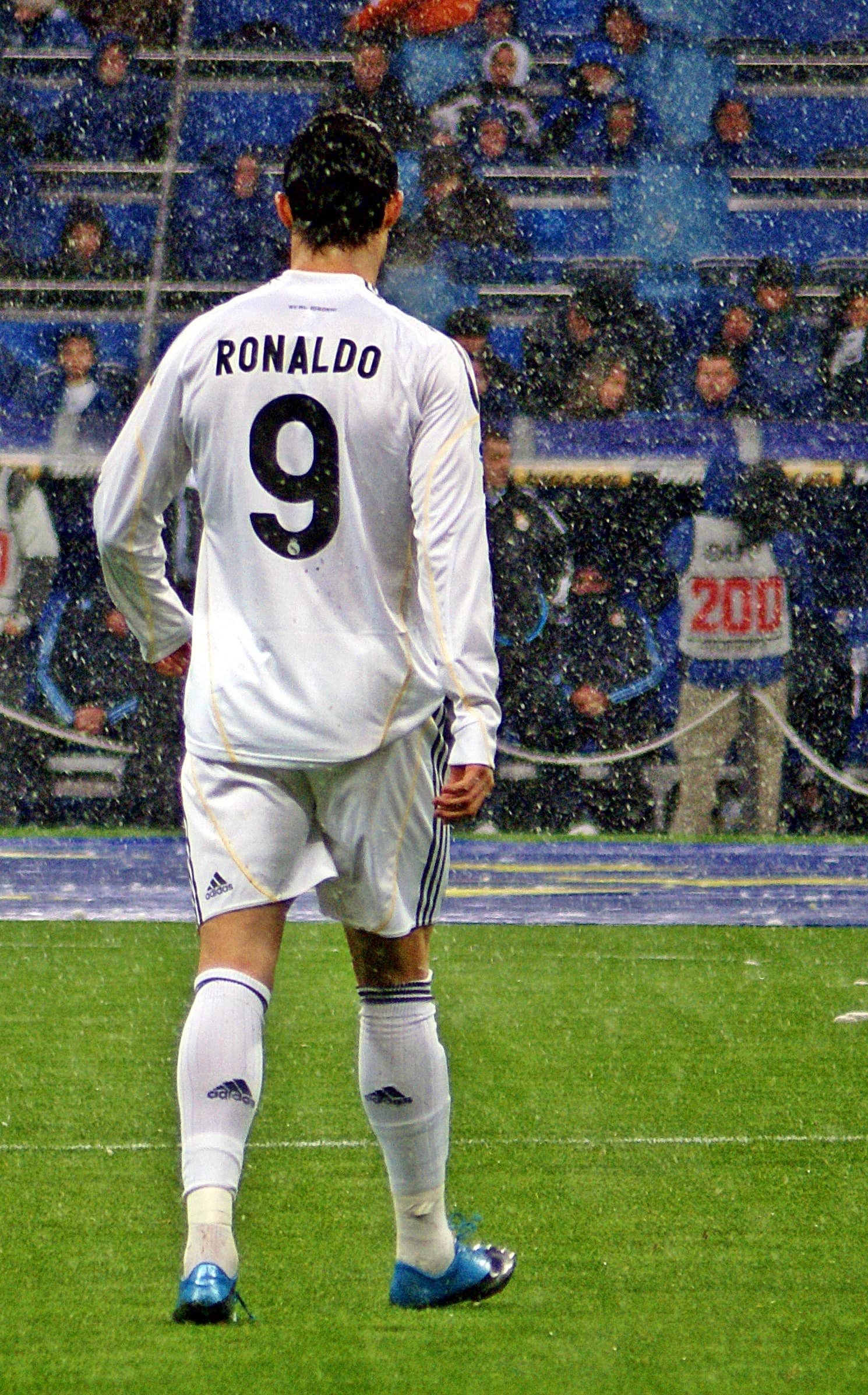 All about the departure of Cristiano Ronaldo from Real Madrid and his hard internal conflict with the management of the spanish team.