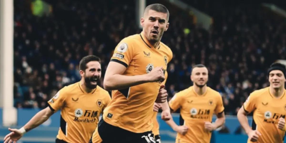 Although the Mexican player did not score, his club won by the minimum against the Toffees.