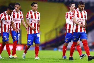 An experienced midfielder will leave Chivas and Atlas are already working to sign him.