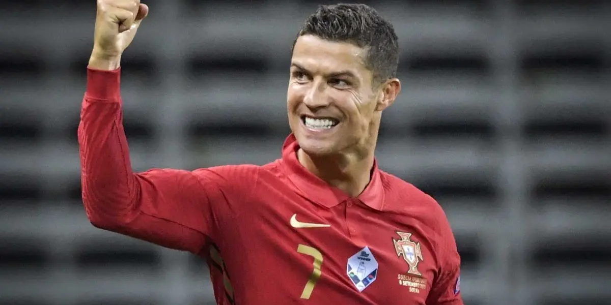 An old teammate and friend of CR7 surprised everybody revealing where the GOAT intends to end his career, and it was not an expected league.