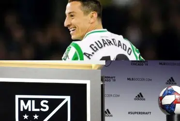Andrés Guardado has an uncertain future with Real Betis