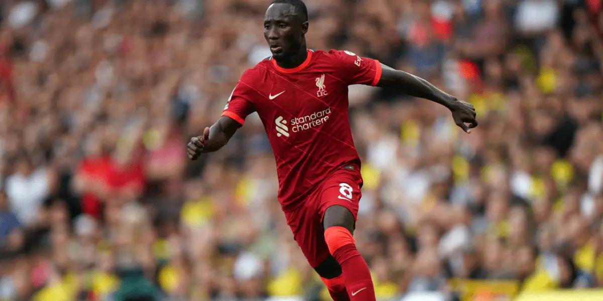 Anfield no ha querido despedirse todavía del centrocampista guineano.