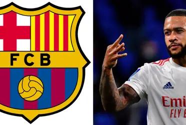 Ansu Fati is injured and Koeman needs a new forward if he wants to have a competitive team.