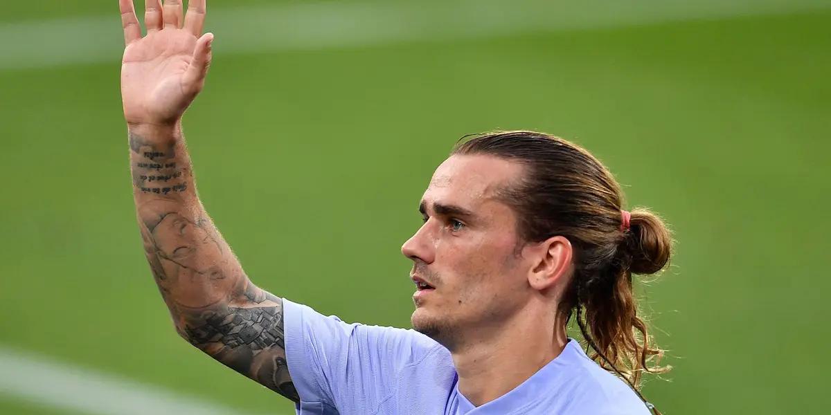 Antoine Griezmann returned to Atletico Madrid in one of the last minute moves, the striker returned to Madrid and reduced his salary so that the move could be completed.