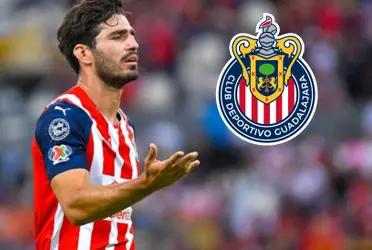 Antonio Briseño would have a foot and a half in Cruz Azul and Chivas would tie up another defender