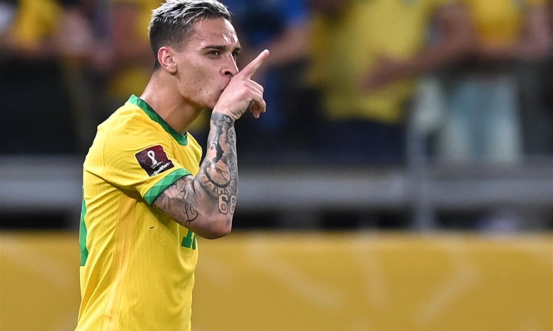 Antony became a real target for Manchester United, they are offering 40 million euros plus 10 million in variables.