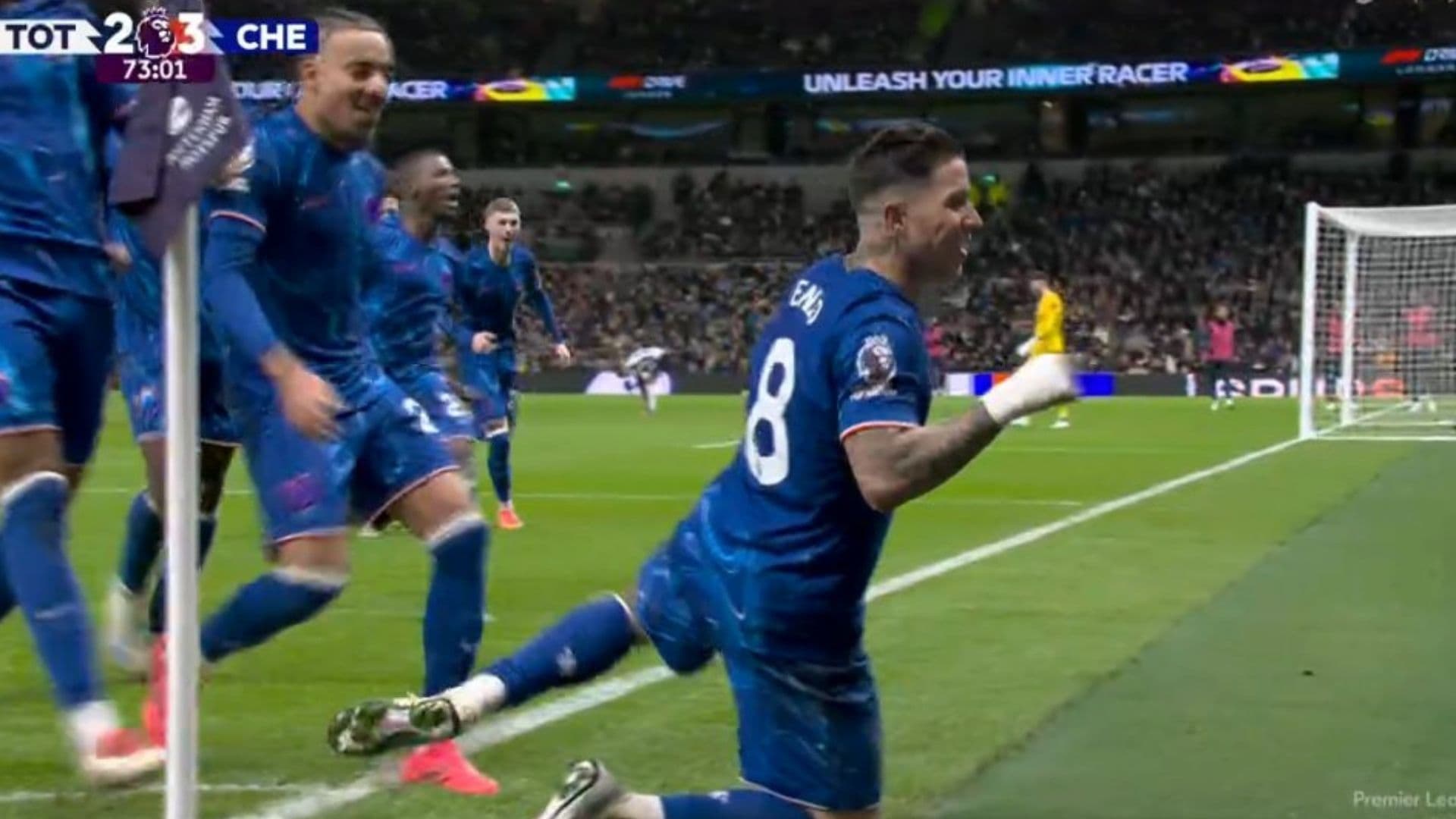 Argentine midfielder scored a great goal and confirms his great form