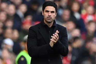 Arsenal's massive budget to sign three stars.