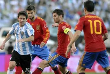 As a prolific striker, he was constantly scoring goals in La Liga, but now he started spending time with the board and the waves.