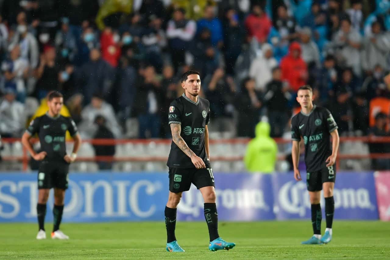Baños was responsible for the signing of Santiago Solari.