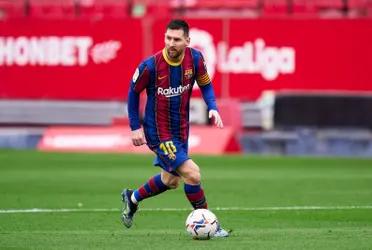 Barcelona fans showed all their passion when trying to get the mythical shirt