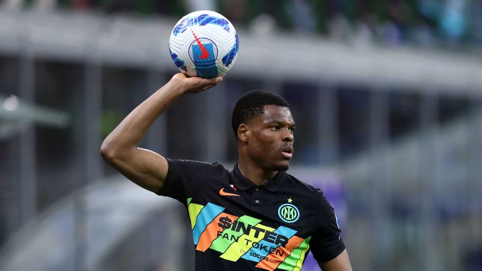 Barcelona has newfound financial freedom and plans several additions, among which could be that of the Inter winger.