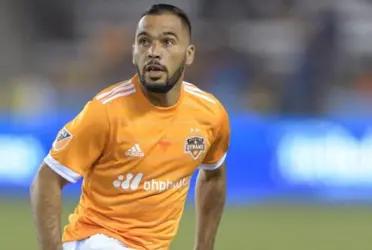 Brazilian American Alex has travelled along the world playing in exotic places. After his experience in Chicago Fire and Houston Dynamo, now he landed in India.