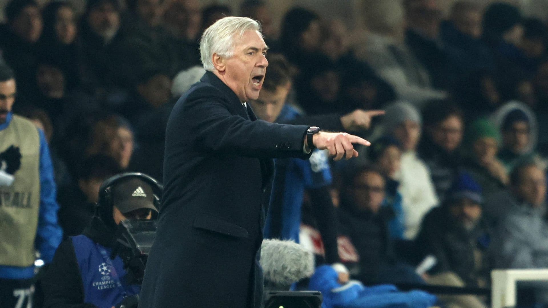 Carlo Ancelotti was seen at the Santiago Bernabéu in Real Madrid's match against Levante - X @MrAncelotti