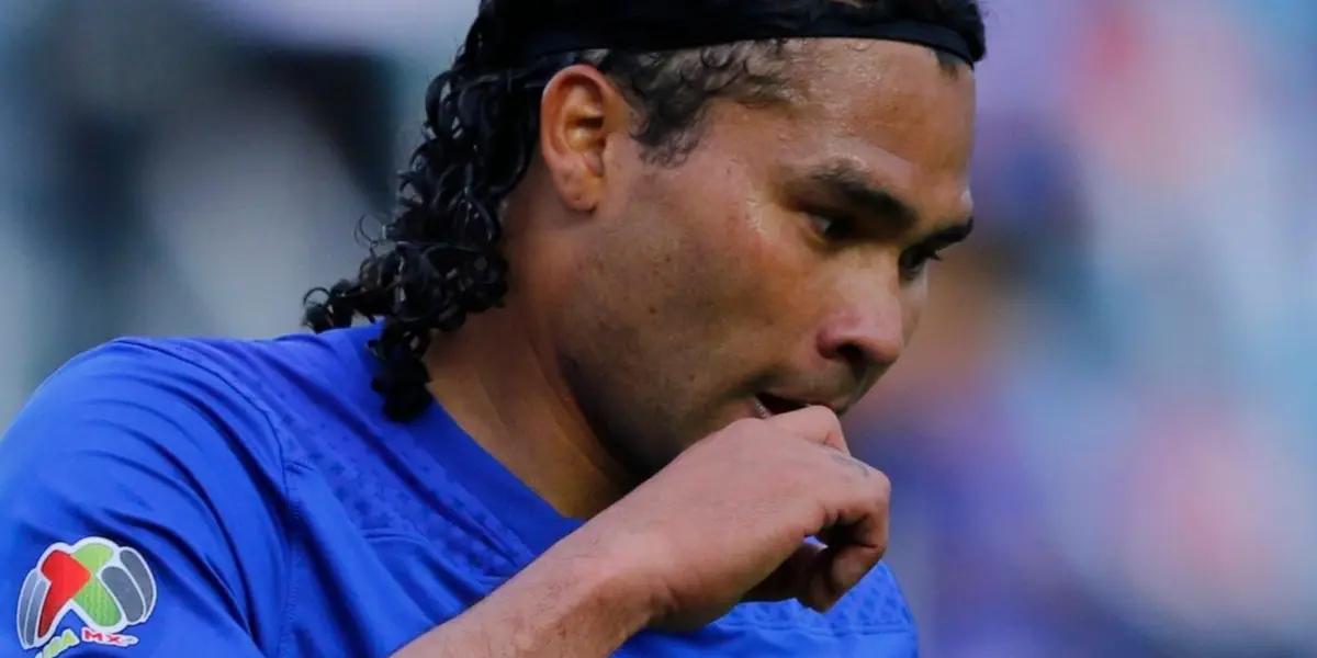Carlos Peña will end up his career playing with FC Warriors of the third division of Mexico