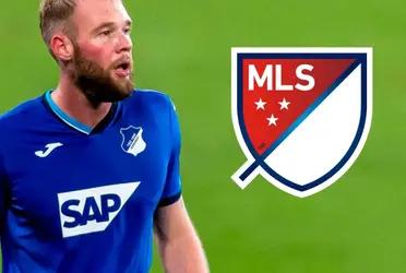 Center forward João Klauss arrives from Hoffenheim of the German Bundesliga, after spending time with several clubs in Europe in recent seasons.