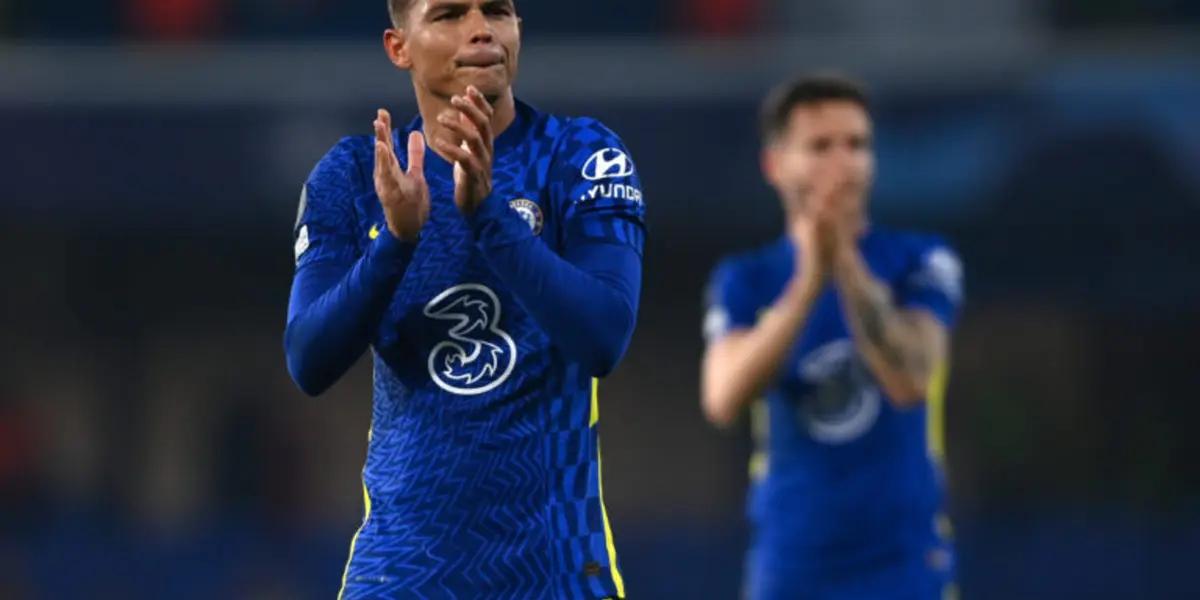 Chelsea and Napoli are top of the Premier League and Serie A table respectively. See how they compare in numbers.