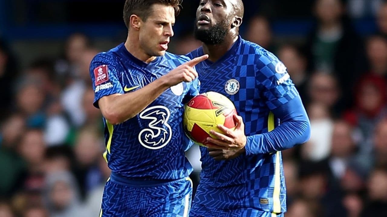 Chelsea reached the round of 16 of the FA Cup (2-1), and not without suffering against a surprising Plymouth Argyle, who forced extra time and almost did the same in the penalty shootout. Azpilicueta, Marcos Alonso, and Kepa, were the heroes of the Blues.