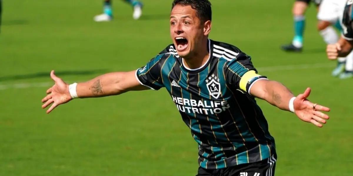 Chicharito Hernández scored a double and became MLS's top scorer with ten touchdowns.