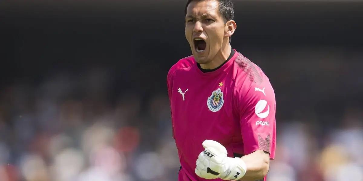 Chivas head coach wants the goalkeeper from León and this is what his transfer could cost.