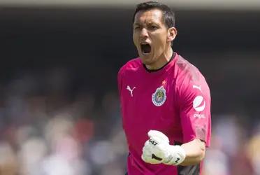 Chivas head coach wants the goalkeeper from León and this is what his transfer could cost.