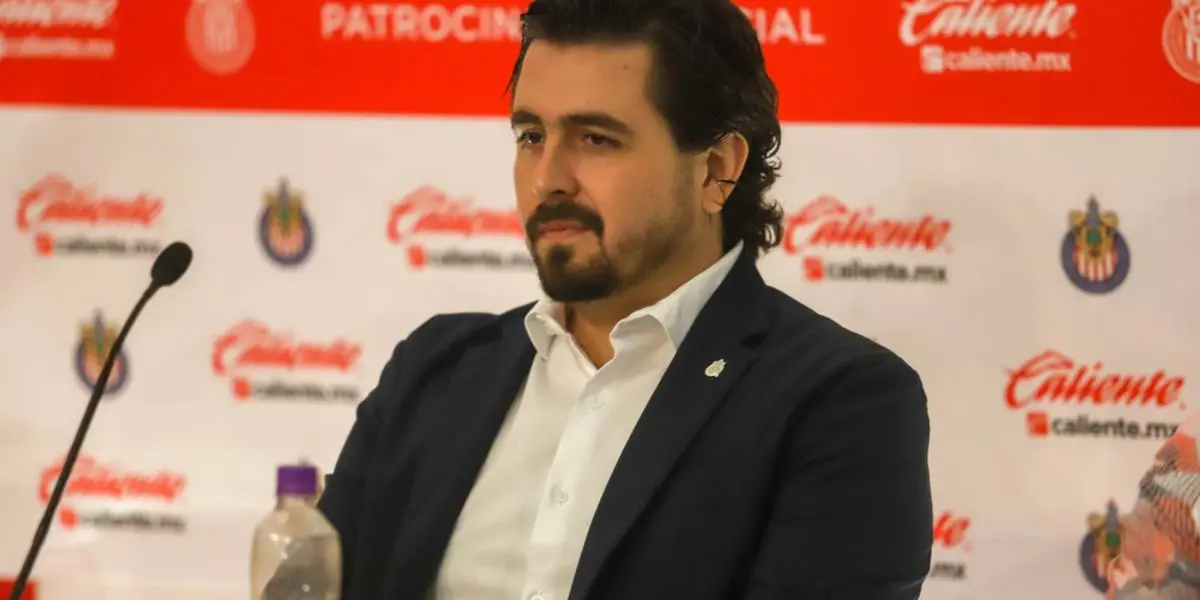 Chivas only has Ángel Zaldívar and José Juan Macías.