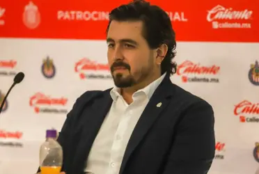 Chivas only has Ángel Zaldívar and José Juan Macías.