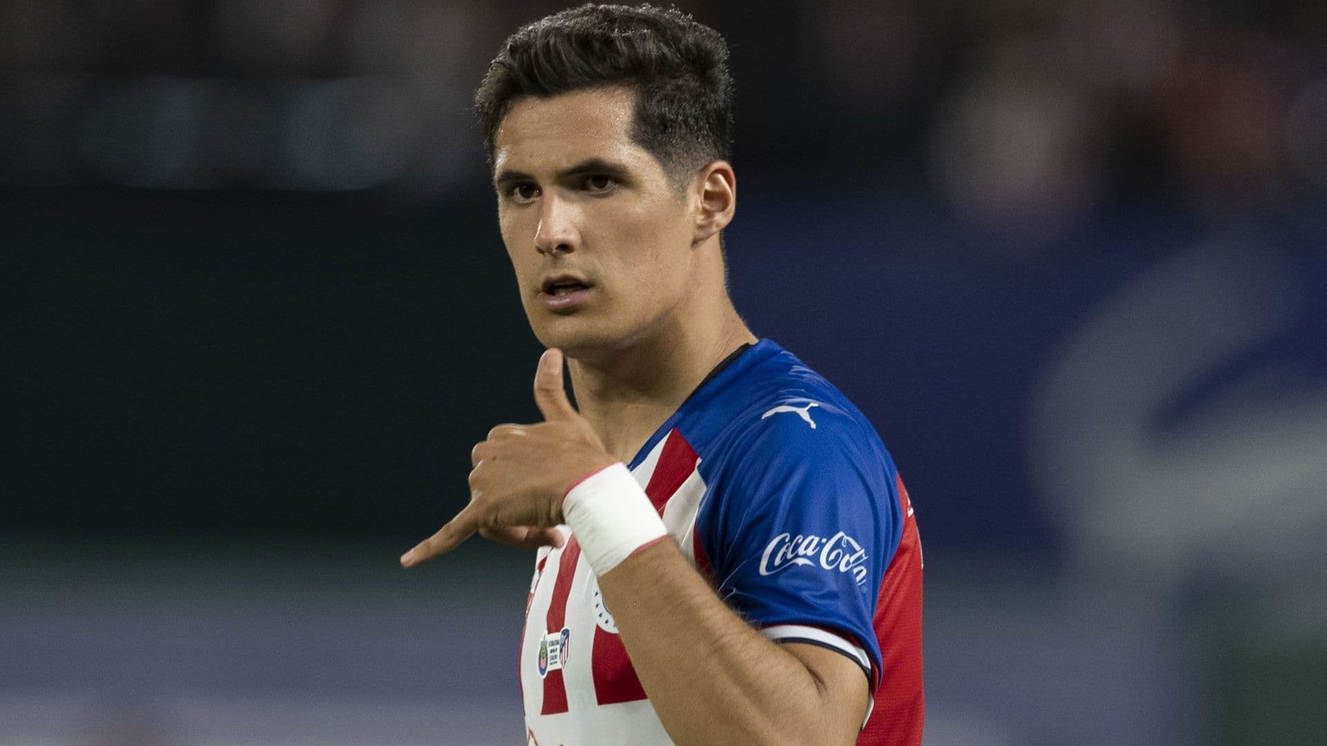 Chivas took the lead at the start of the second half against Santos.