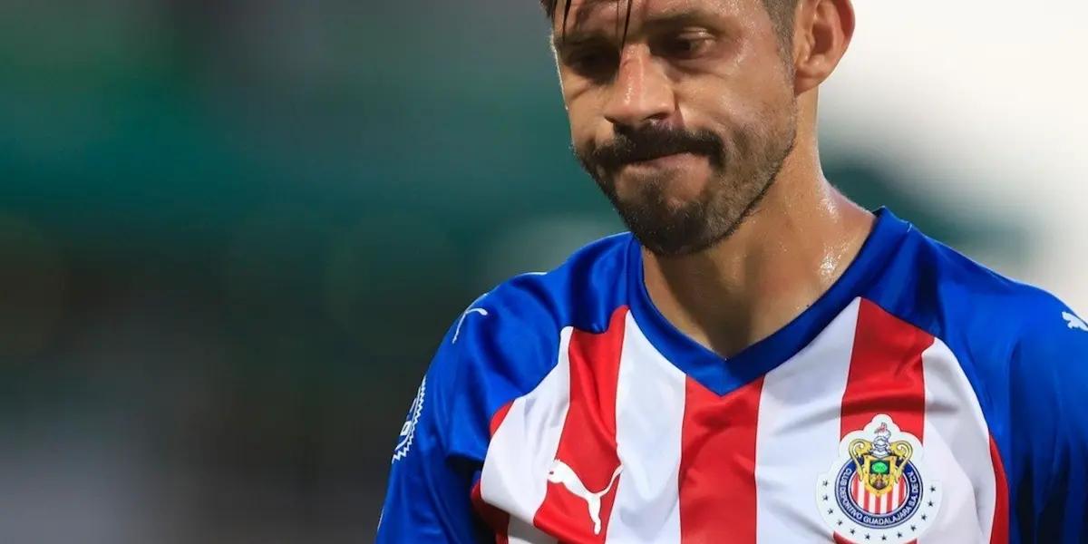 Chivas wanted the attacker aged 36 to retire at the club, but things may go different now.