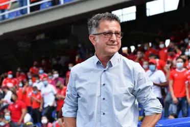 Club Chivas would choose Juan Carlos Osorio as its new head coach; the Colombian coached the Mexican national team.
